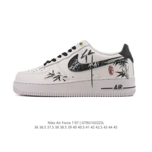 Nike Air Force 1 07 Low White Leather Sneakers with Air Cushioning