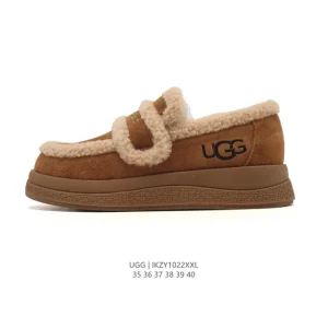 UGG Classic Short Waterproof Snow Boots with Wool Lining and Treadlite Sole