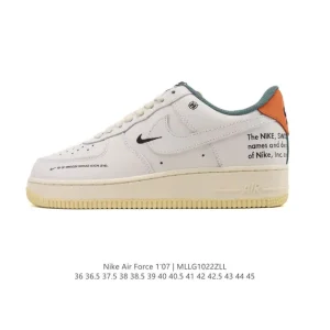 Nike Air Force 1 '07 Low White Leather Sneakers with Air Cushioning