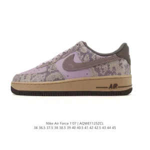 Nike Air Force 1 07 Low White Leather Sneakers with Air Cushioning