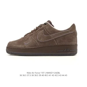 Nike Air Force 1 '07 Low White Leather Sneakers with Air Cushioning