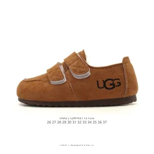 UGG Kids Classic Mini Snow Boots for Boys and Girls