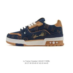 Louis Vuitton Trainer Low Fashion Sneaker with Thick Sole and Logo Detail