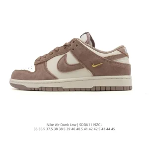 Nike Dunk Low Retro Vintage Basketball and Skateboarding Shoes