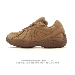 MLB New York Yankees Trophy Runner Low-Top Sneakers for Men and Women