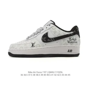 Nike Air Force 1 '07 Low White Leather Sneakers with Air Cushion