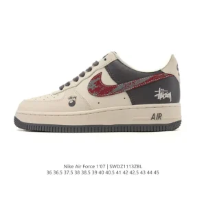 Nike Air Force 1 '07 Low White Leather Sneakers with Air Cushioning