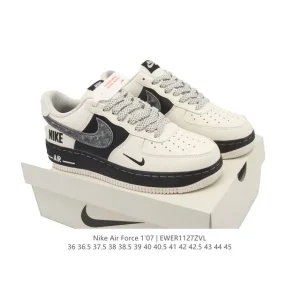 Nike Air Force 1 '07 Low White Leather Sneakers with Air Cushioning