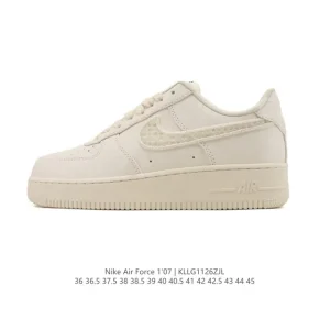 Nike Air Force 1 Low 07 Men's Casual Sneakers with Air Cushioning