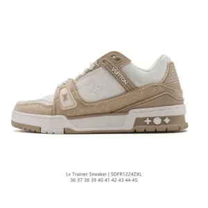 Louis Vuitton Trainer Sneaker Low White Leather Thick Sole 3D Logo