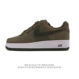 Nike Air Force 1 '07 Low White Leather Sneakers with Air Cushion