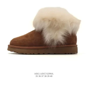 UGG Classic Short Chestnut Sheepskin Winter Boots for Women