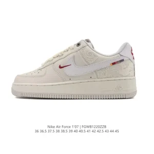 Nike Air Force 1 '07 Low White Leather Sneakers with Air Cushioning