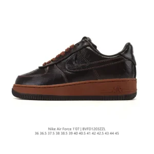 Nike Air Force 1 '07 Low White Leather Sneakers with Air Cushioning