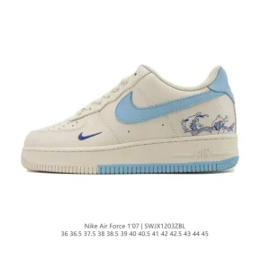 Nike Air Force 1 '07 Low White Leather Sneakers with Air Cushioning