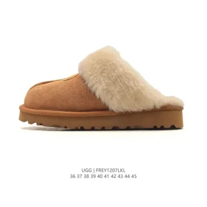 UGG Classic Mini Boots with Sheepskin Lining for Winter Warmth