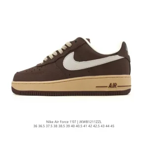 Nike Air Force 1 '07 Low White Leather Sneakers with Air Cushioning
